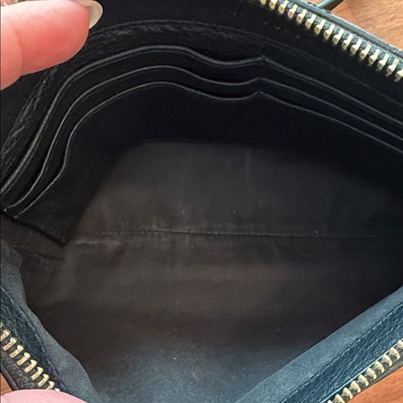 Tory Burch black crossbody bag - Picture 4 of 9